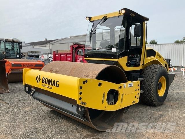 Bomag BW211 D Walce jednobębnowe