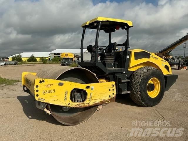 Bomag BW211D-5 Walce jednobębnowe
