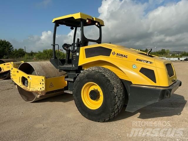 Bomag BW211D-5 Walce jednobębnowe