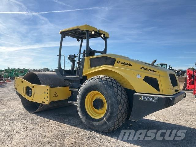 Bomag BW211D-5 Walce jednobębnowe