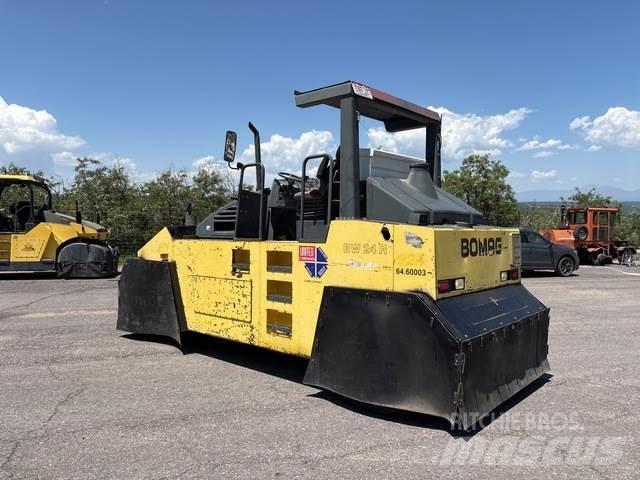 Bomag BW24R Walce ogumione