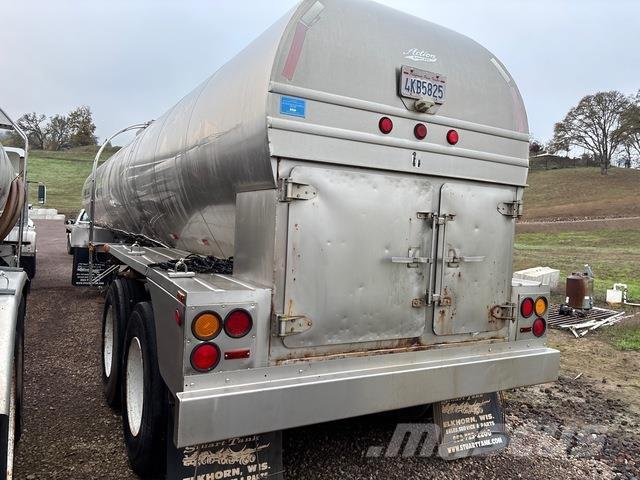 Brenner  Przyczepy cysterny