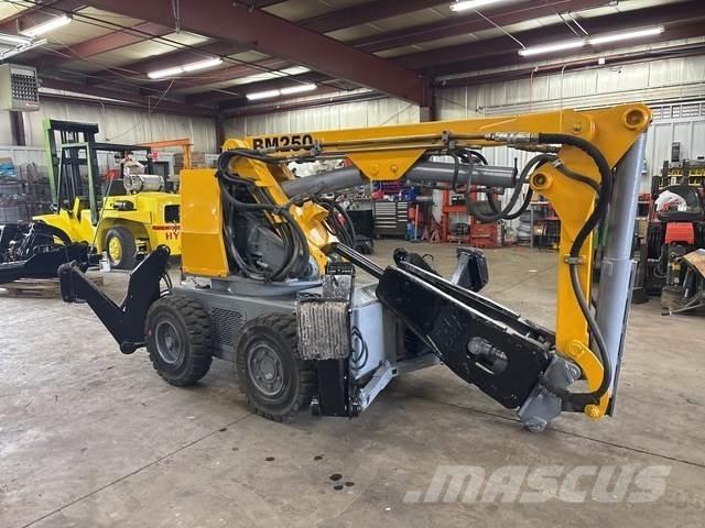 Brokk BM250E Maszyny budowlane - Inne