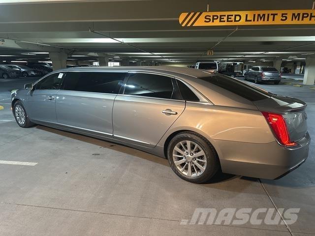 Cadillac XTS Samochody osobowe