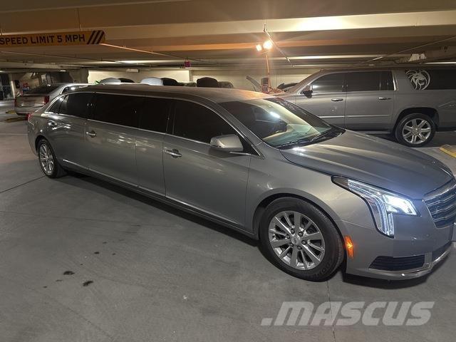 Cadillac XTS Samochody osobowe