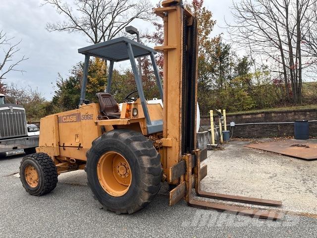 CASE 586E Wózki widłowe terenowe