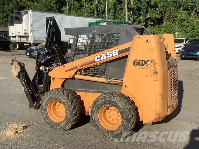 CASE 60XT Ładowarki burtowe