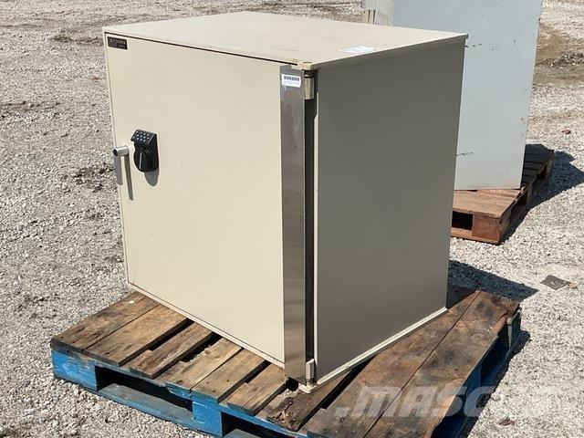  Cash Safe Maszyny budowlane - Inne