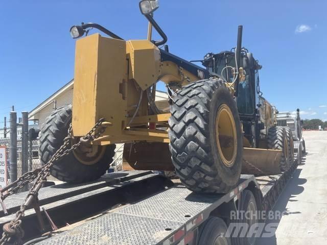 CAT 140 Równiarki