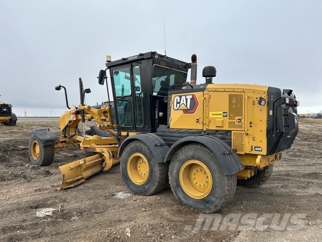 CAT 140 AWD Równiarki