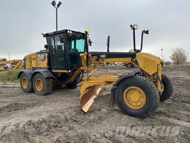 CAT 140 AWD Równiarki