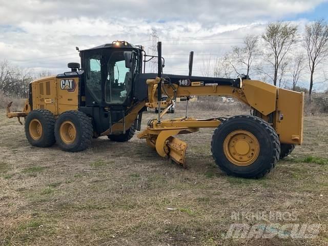 CAT 140AWD Równiarki