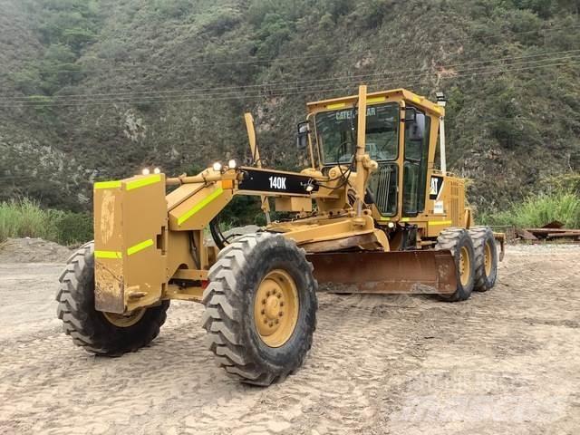 CAT 140K Równiarki