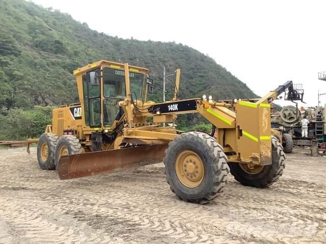 CAT 140K Równiarki