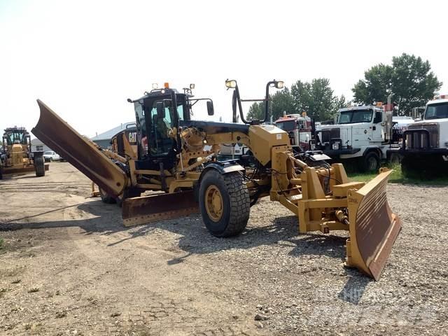 CAT 140M AWD Równiarki