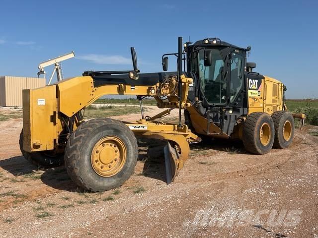 CAT 140M2 AWD Równiarki