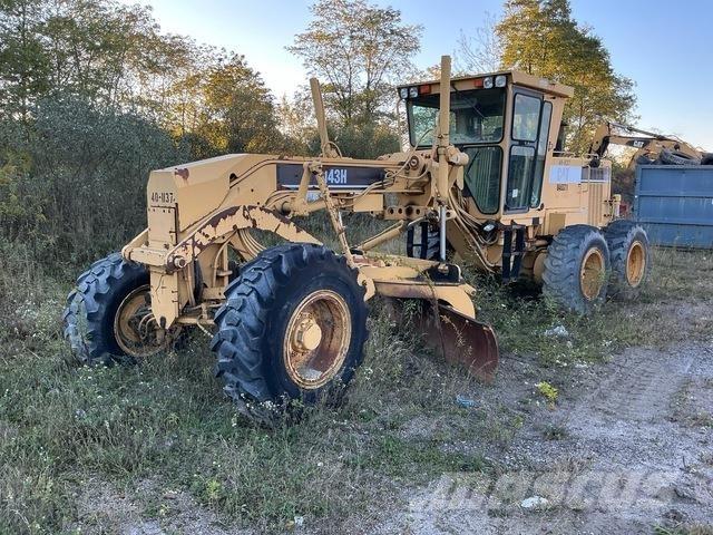 CAT 143H Równiarki