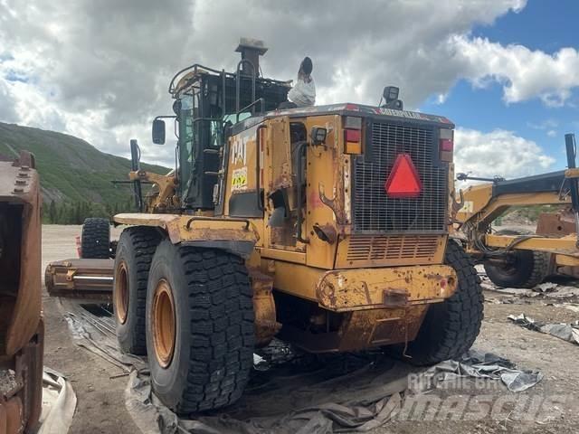 CAT 16M Równiarki