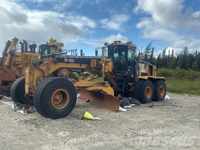 CAT 16M Równiarki