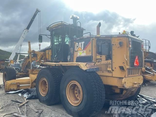CAT 16M Równiarki
