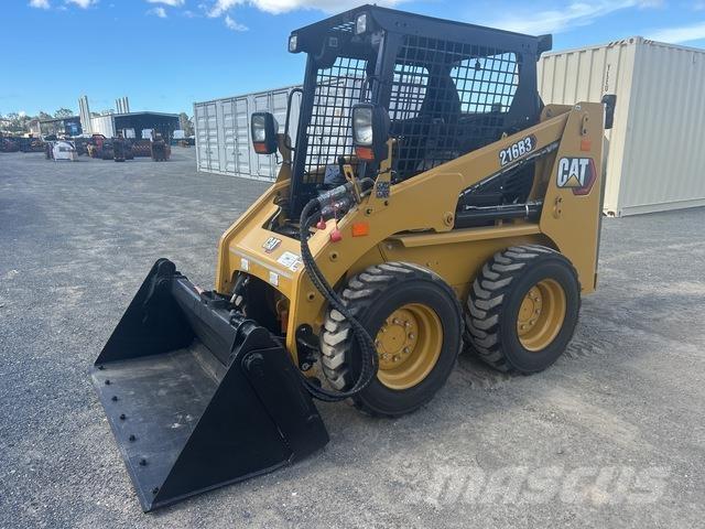 CAT 216B3 Ładowarki burtowe