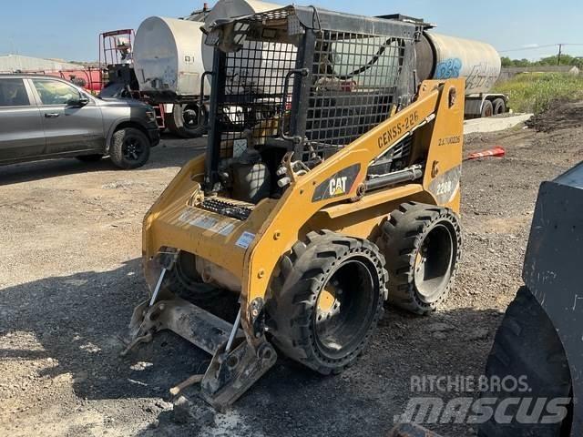 CAT 226B3 Ładowarki burtowe