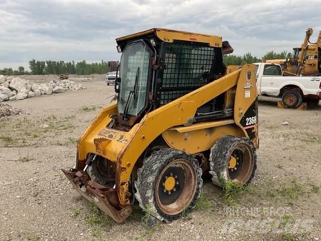 CAT 236B Ładowarki burtowe