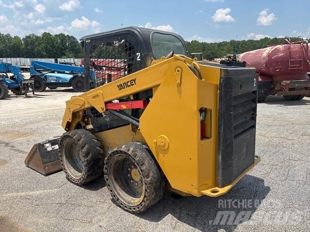 CAT 236D Ładowarki burtowe