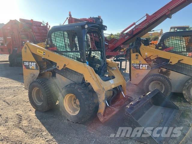 CAT 236D Ładowarki burtowe