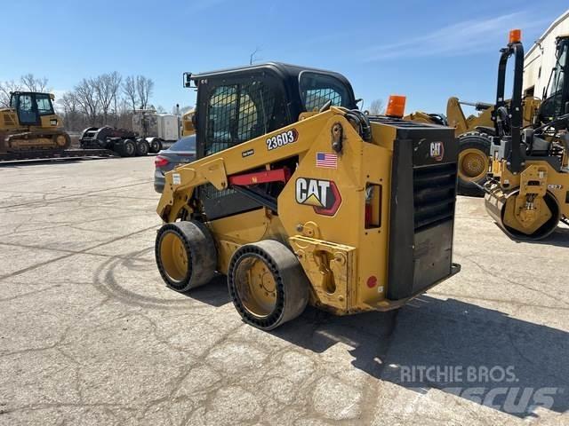 CAT 236D3 Ładowarki burtowe