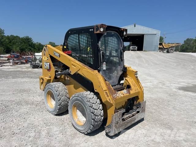 CAT 236D3 Ładowarki burtowe