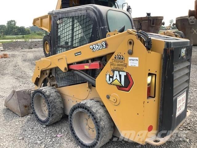 CAT 236D3 Ładowarki burtowe