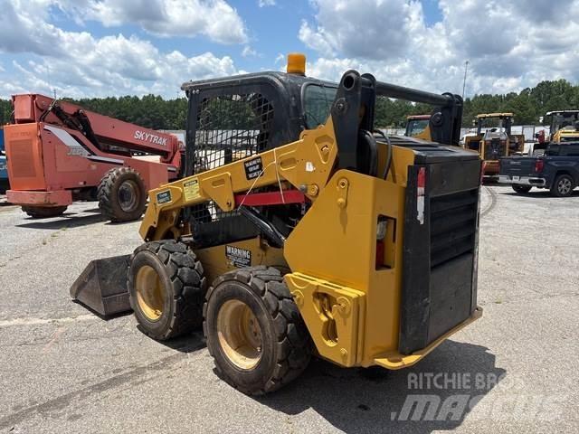CAT 242D Ładowarki burtowe