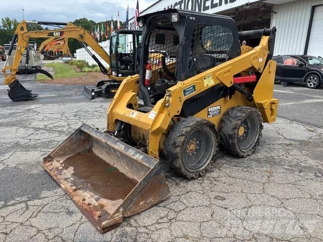 CAT 242D Ładowarki burtowe