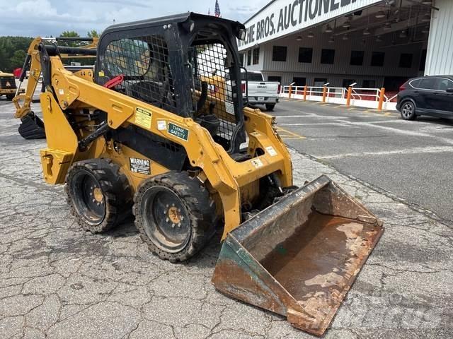 CAT 242D Ładowarki burtowe