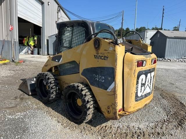 CAT 246C Ładowarki burtowe
