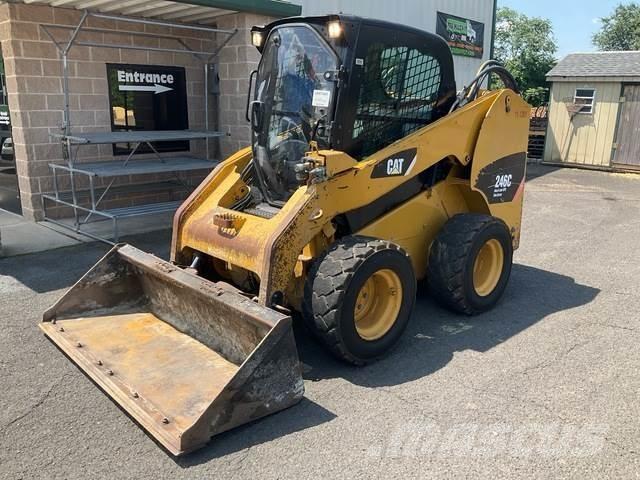 CAT 246C Ładowarki burtowe