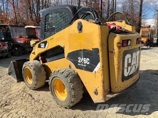 CAT 246C Ładowarki burtowe