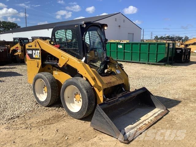 CAT 246D Ładowarki burtowe