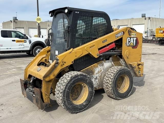 CAT 246D3 Ładowarki burtowe