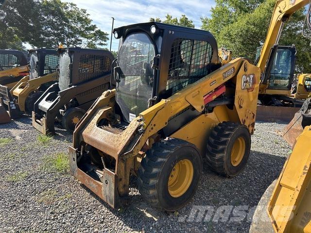 CAT 246D3 Ładowarki burtowe
