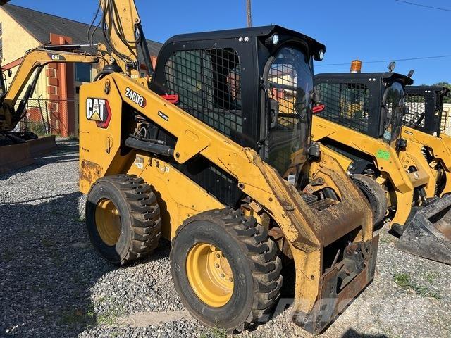 CAT 246D3 Ładowarki burtowe