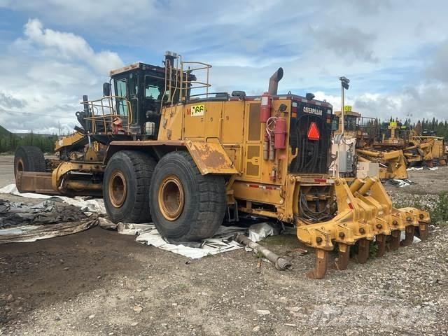 CAT 24M Równiarki