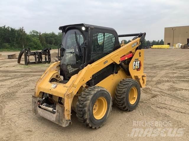 CAT 262D3 Ładowarki burtowe