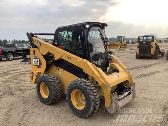 CAT 262D3 Ładowarki burtowe
