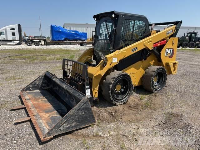 CAT 272D3 Ładowarki burtowe