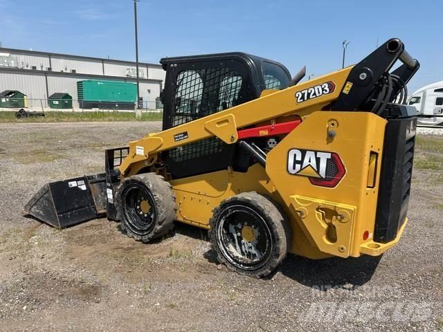 CAT 272D3 Ładowarki burtowe