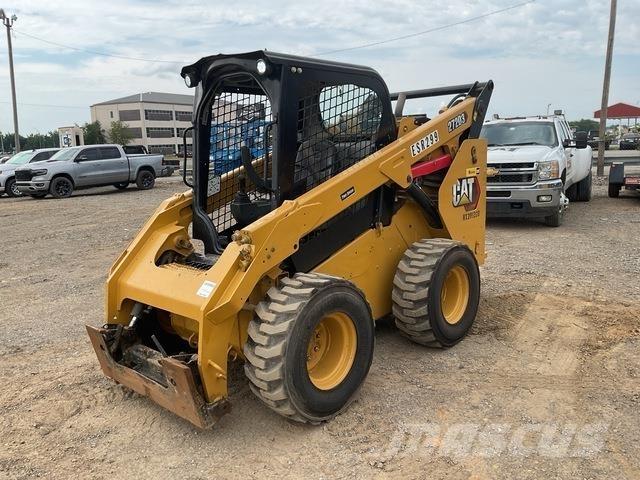 CAT 272D3 Ładowarki burtowe