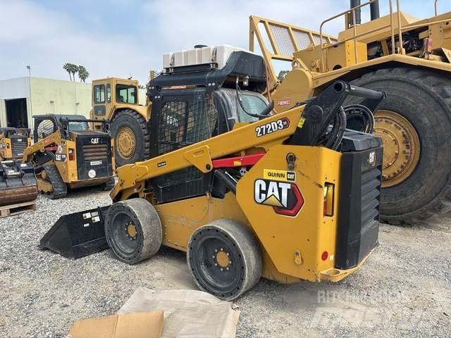 CAT 272D3 XE Ładowarki burtowe