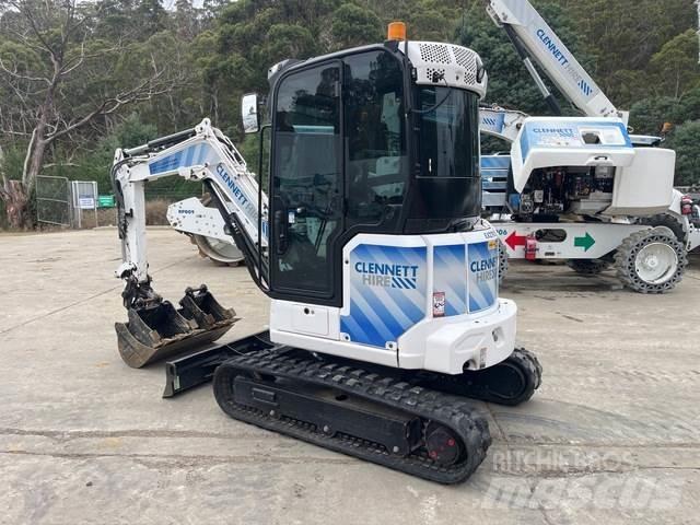 CAT 302.7CR Minikoparki